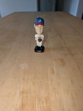 Chipper Jones Braves Red & Blue Baseball Bobblehead Home Accent